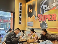 大堂-熊吞·大碗丼烧肉饭(西市场嘉华店)