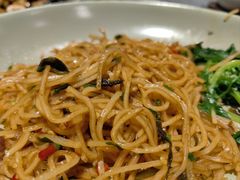 油鸡枞炒饵丝-半山腰·云南菜(侨福芳草地店)