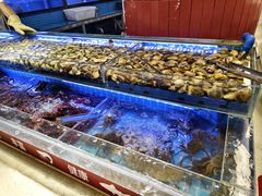 -四囍码头海鲜烧烤自助火锅(外滩南京东路悦荟广场店)