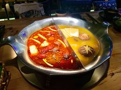 红颜花胶鸡锅-湊湊火锅·茶憩(杭州湖滨银泰in77店)
