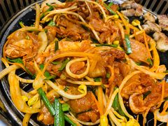 -烤路里·韩国品质自助烤肉(石路天虹4号店)