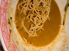 -石牌岭小亮蒸虾•湖北老字号(左岭店)