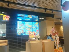 -麦当劳(国际社区店)