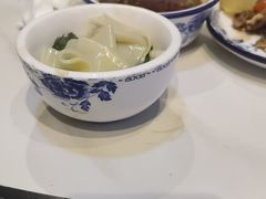 -牛得很·鲜牦牛肉烧烤·牛羊肉菌汤锅(康定店)