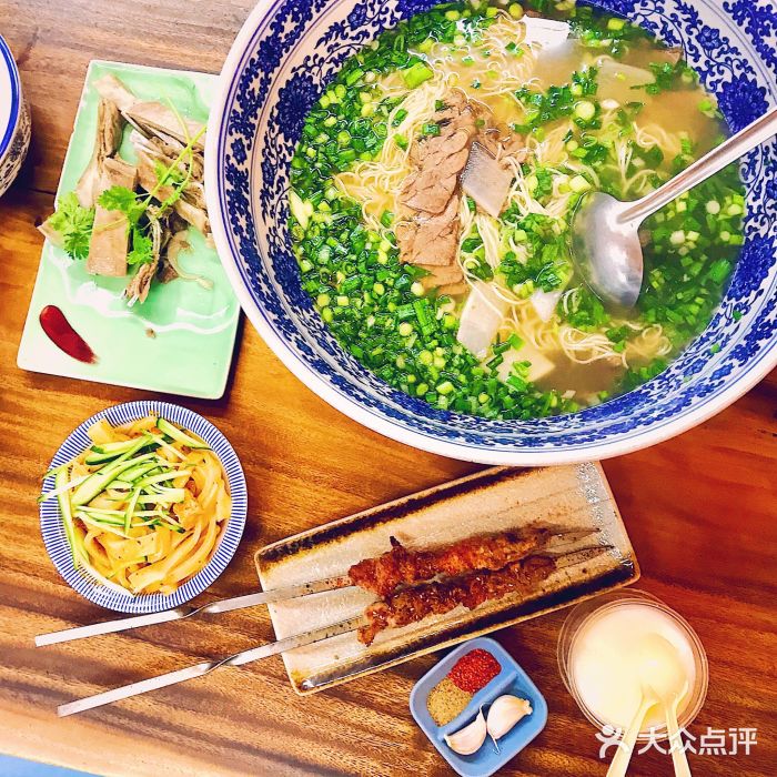 兰州陈记牛肉面(陆家浜路店)牛大碗图片