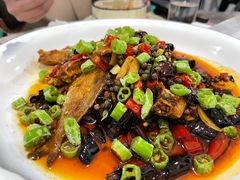 干烧耗儿鱼-洪霞餐馆