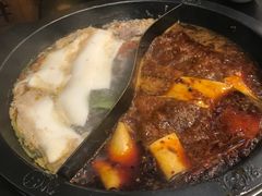 番茄鸳鸯锅-井格重庆火锅(燕郊永旺店)