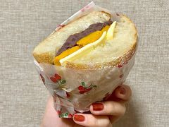 南瓜红豆夏巴塔三明治-沁屋面包店(人民东路店)