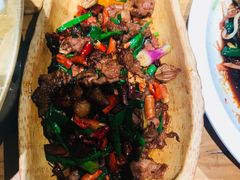 -老滇山寨•云南特色菜•地方菜•民族风情歌舞表演(金碧店)