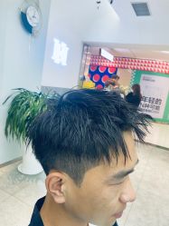 -禾曼造型