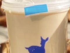 小陨石大红袍牛乳-瑞幸咖啡(宜兴万达金街店)