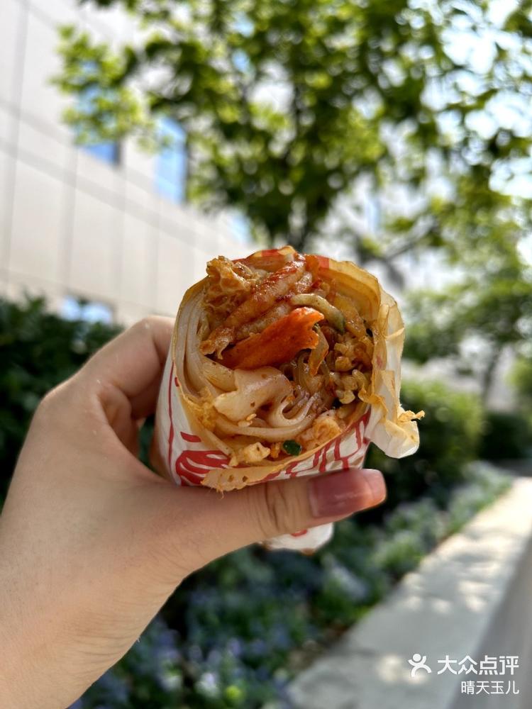 夏日最佳小吃阿战卷凉皮