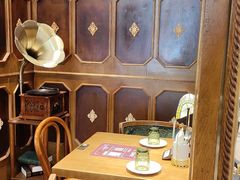 -秘密旅行Bonjour(黑金冠 江南西店)