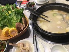 杂菜拼盘-顺德公广东猪肚鸡·煲仔饭(白石洲店)