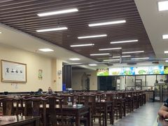 大堂-崇德楼水盆牛羊肉泡馍馆(文艺路店)