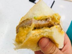 猪扒包-旺角宝港式茶餐厅(寮步店)