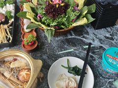 -慢丽江·云南野生菌土鸡锅(西山店)