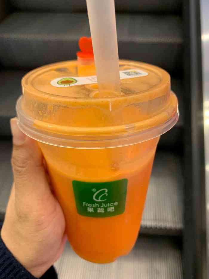 吧(中航城天虹购物中心店)-"周末过来九方闲逛发现扶手梯上来有家果汁