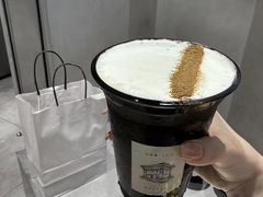 -喜茶(上海淮海中路渔阳里店)