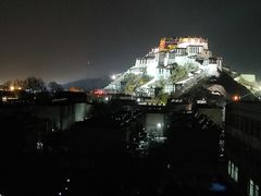 -平措康桑·和牛自助观景餐厅(布达拉宫店)