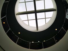 -成都中升之星奔驰4S店