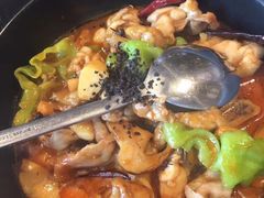 -云海肴·汽锅鸡·云南菜(天山百盛优客店)