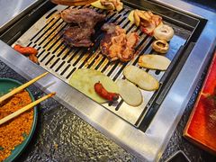 -臻牛烤肉