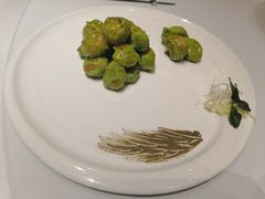 石斛汁沙拉虾球-品粹徽园·家常安徽菜