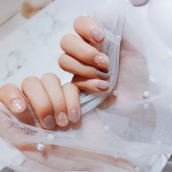 -杨美丽·美甲美睫