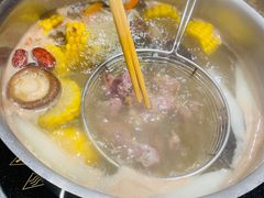 招牌牛骨清汤锅-手选潮汕鲜活牛肉火锅(二七广场店)