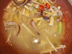 -侬佳蒸菜馆(听潮店)