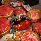 快来喜牛锅🐂品尝暖暖的寿喜锅呀‼️