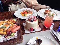 碳烤澳洲西冷牛排-YUE·6·西式融合餐厅(外滩六号店)