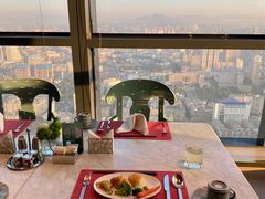 -锦厨国际自助餐厅 · 云端景观 (昆明索菲特大酒店)