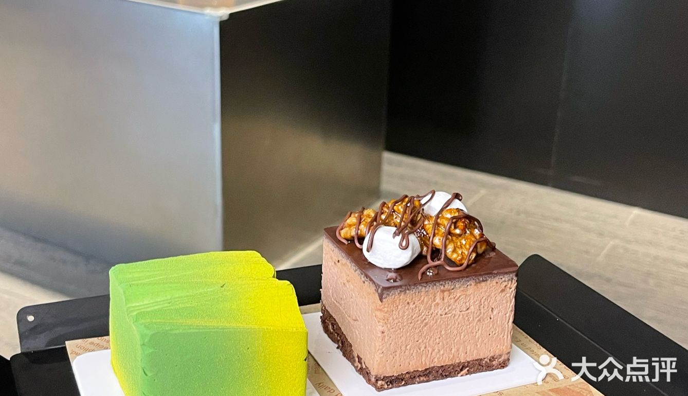 这家蛋糕不止美貌~