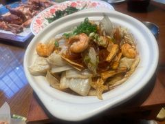 -馨月湾传统精品美食坊(市府总店)