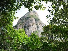 -鸡枕山