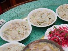 -东北四季饺子王(华山路店)