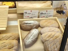 -华冠折扣超市(长阳店)