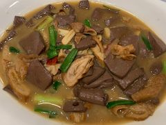 鸭血烧大肠-阿湾楼·温州海鲜·江浙菜(京江路店)