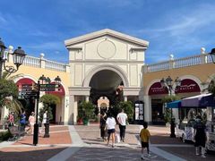 -佛罗伦萨小镇广佛名品奥特莱斯(疏港路店)