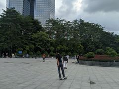 -英雄广场