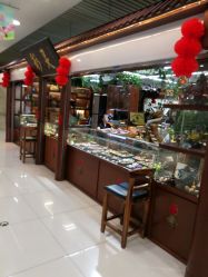 -灵彩珠宝(朗香街店)