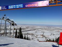 -丝绸之路山地度假区滑雪场