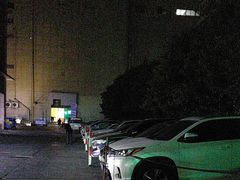 -南京市龙江体育馆-停车场
