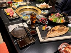 -山川小町·极番烧肉(新地假日广场店)