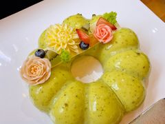 抹茶慕斯-松山湖凯悦酒店·Café自助餐厅·周末火舞秀表演