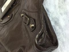 -爱革·洗衣改衣·洗鞋修鞋·洗包修包·奢侈品护理(宝地广场店)