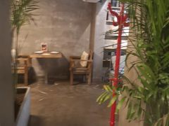 -HIGH FIVE哈福手工汉堡(桂林路店)