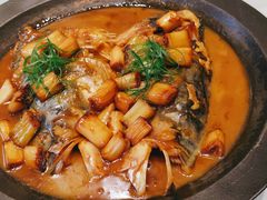 招牌烧查干湖大鱼头-小天厨民间菜馆(深圳街店)